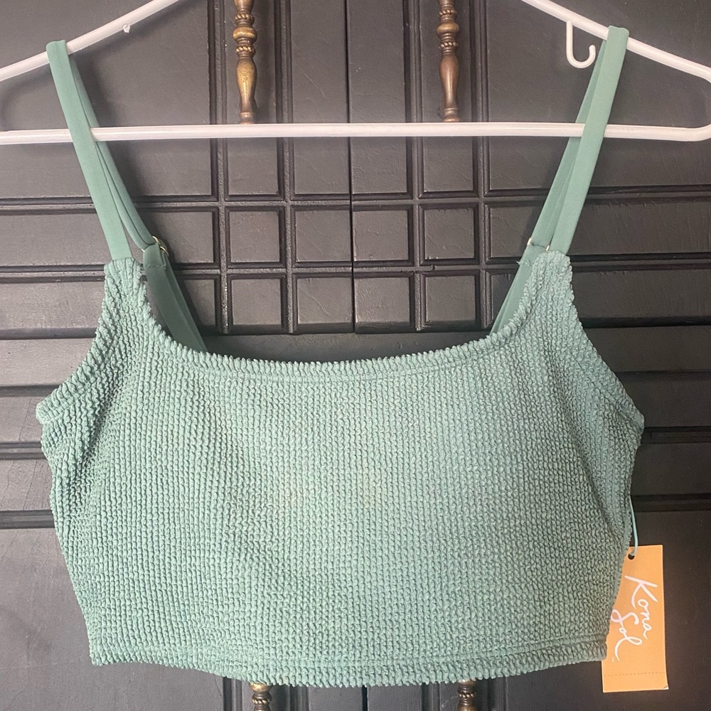 NWT KONA SOL bikini top